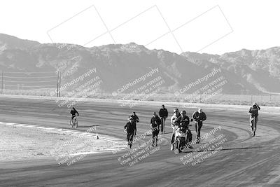 media/Jan-09-2025-Racers Edge (Thu) [[9e316ffd38]]/1-Around the Pits-Track Walk/